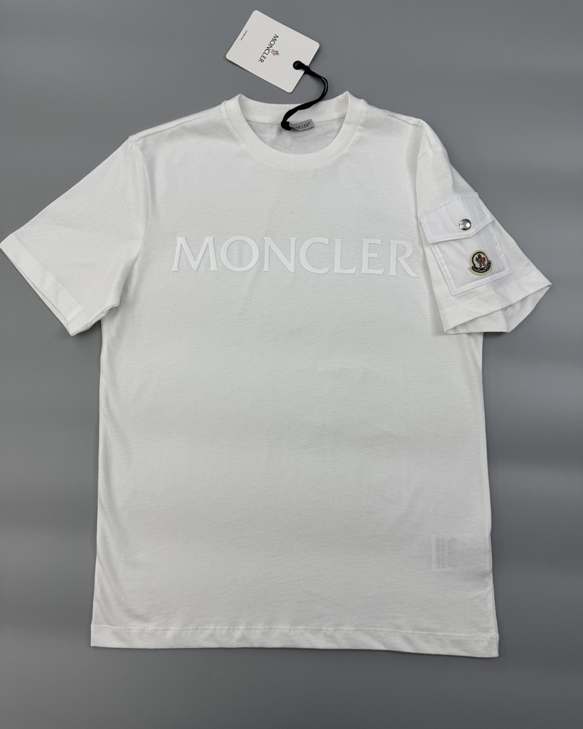 Moncler Logo T-Shirt J20918C000