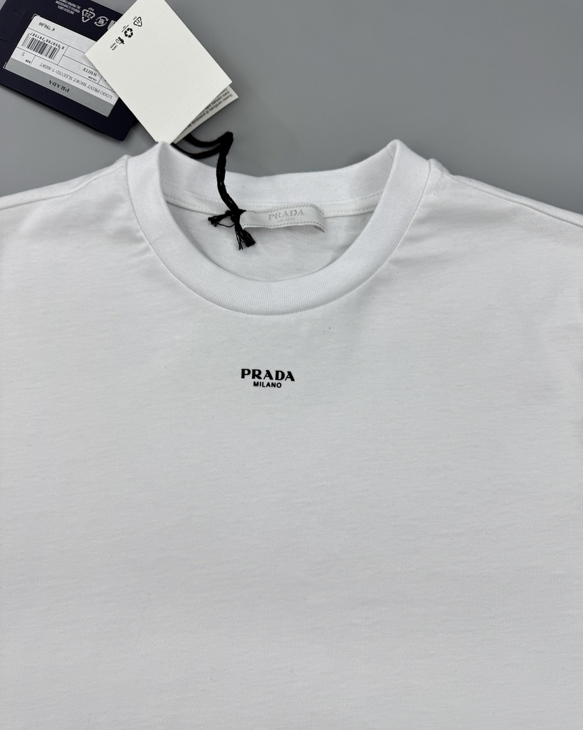 Prada Logo Print T-Shirt UJN843
