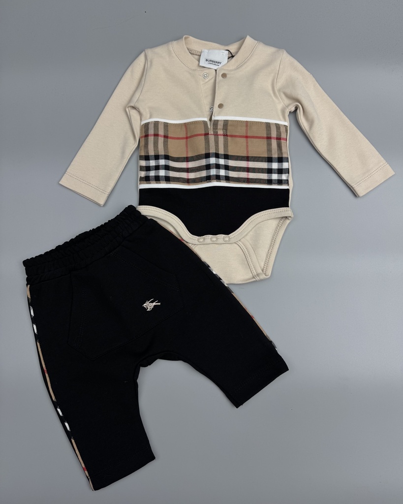 Burberry Tracksuit 9011 (6M)